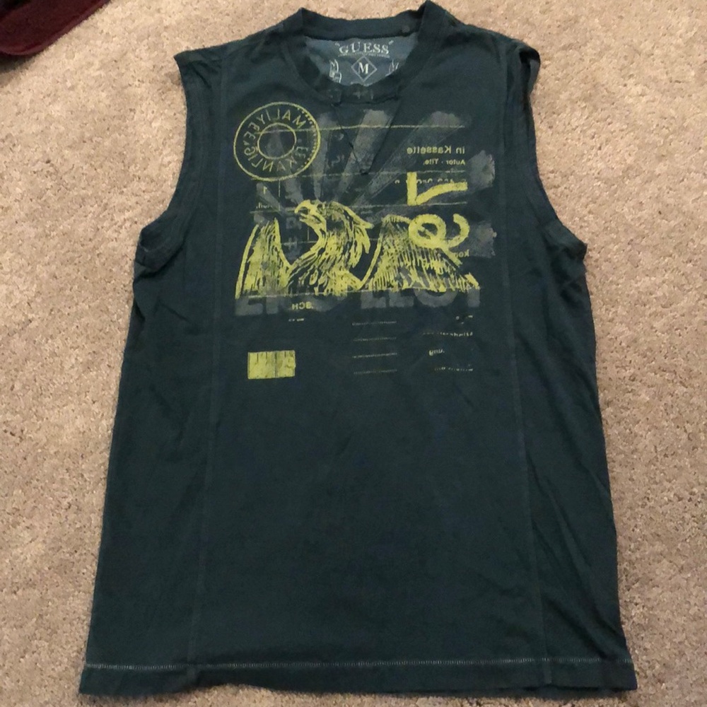 Sleeveless tee
